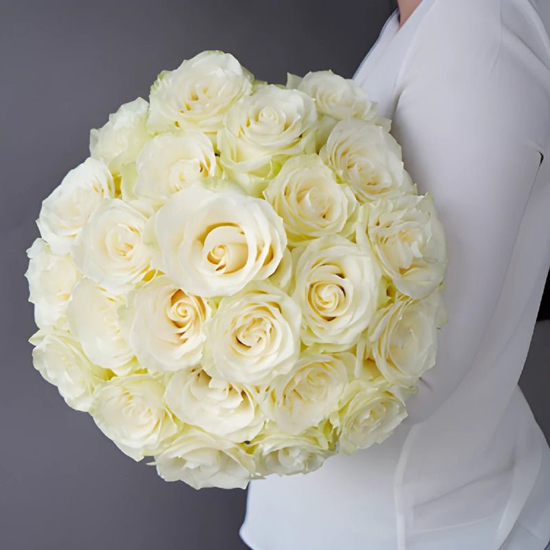 Rose - Mondial White (20 Stems) - Laflora.ae