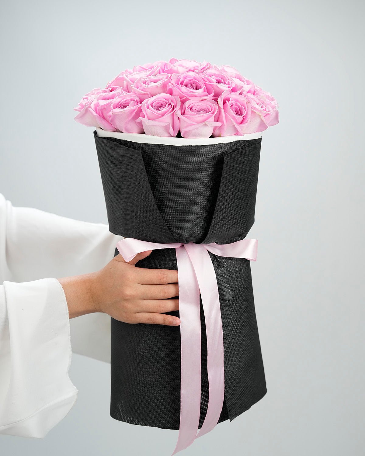 Blushing Pink Roses Bouquet - Laflora.ae