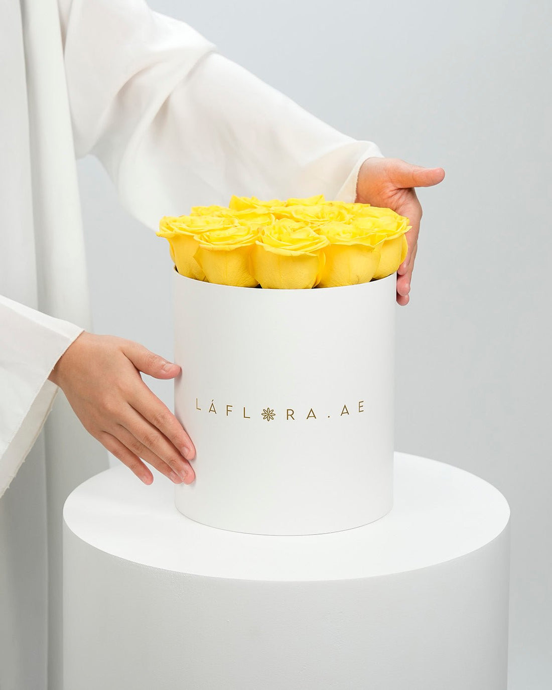 Yellow Roses Box - Laflora.ae