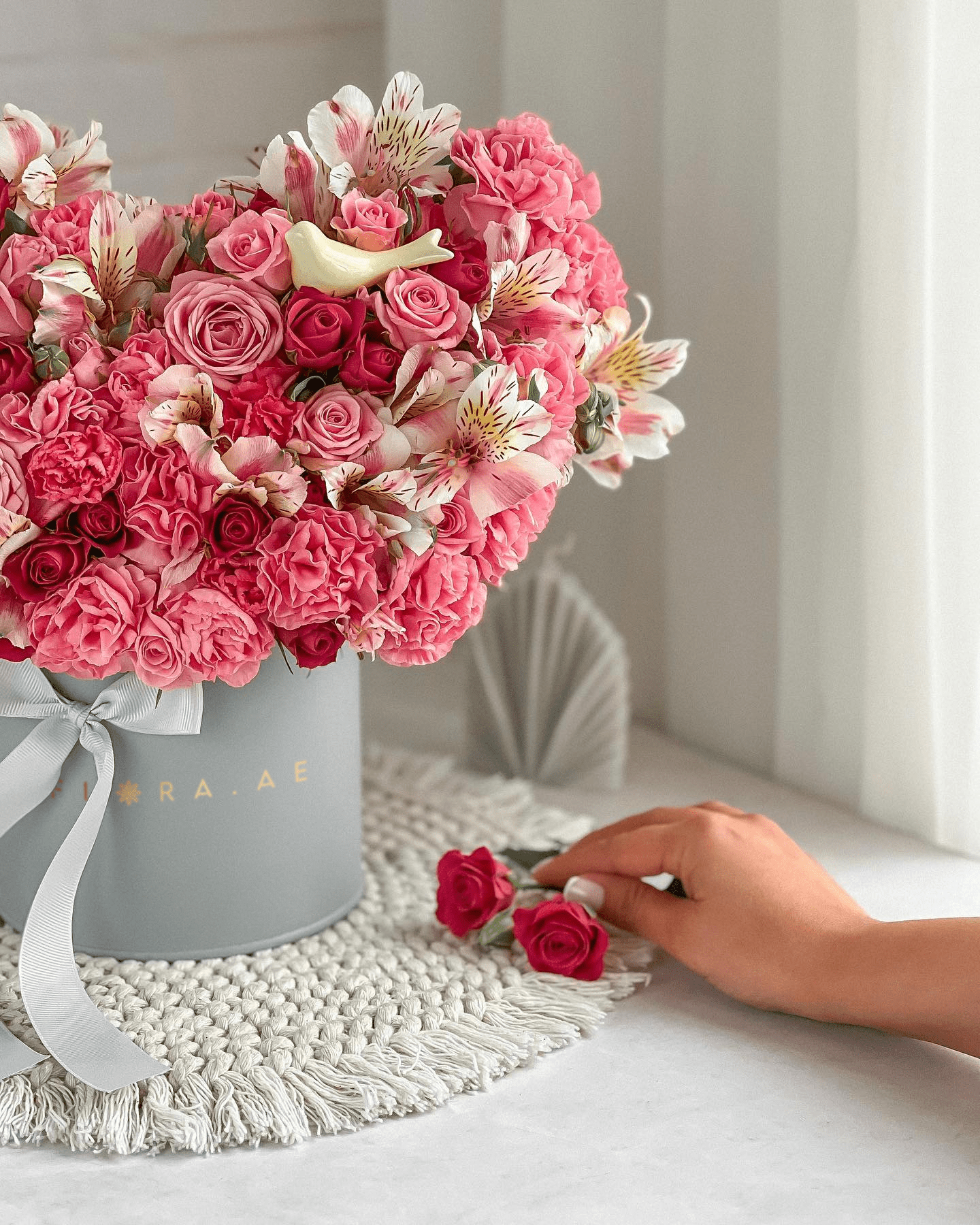 Heart of Elegance Box - Laflora.ae