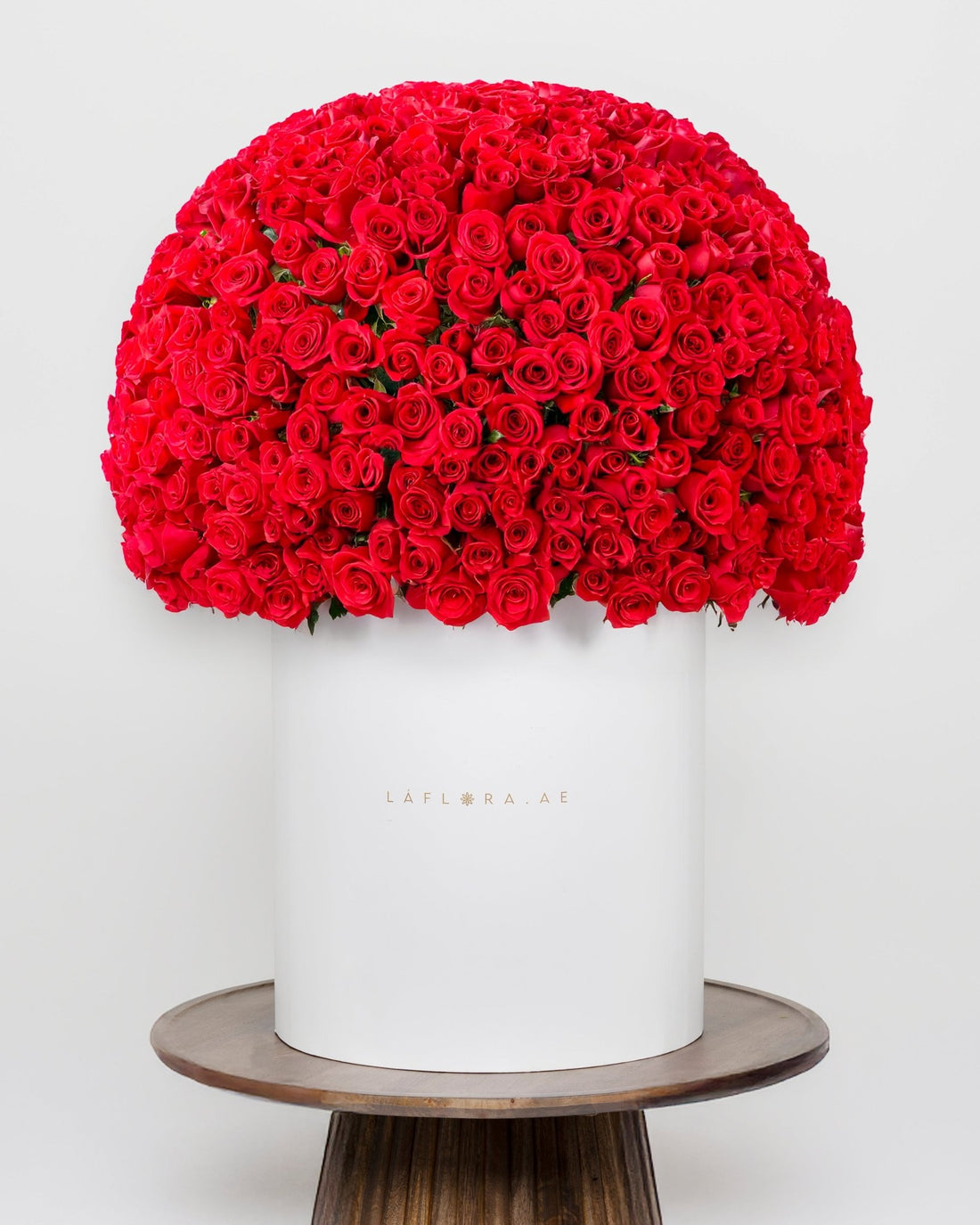 500 Red Roses Luxury Box - Laflora.ae