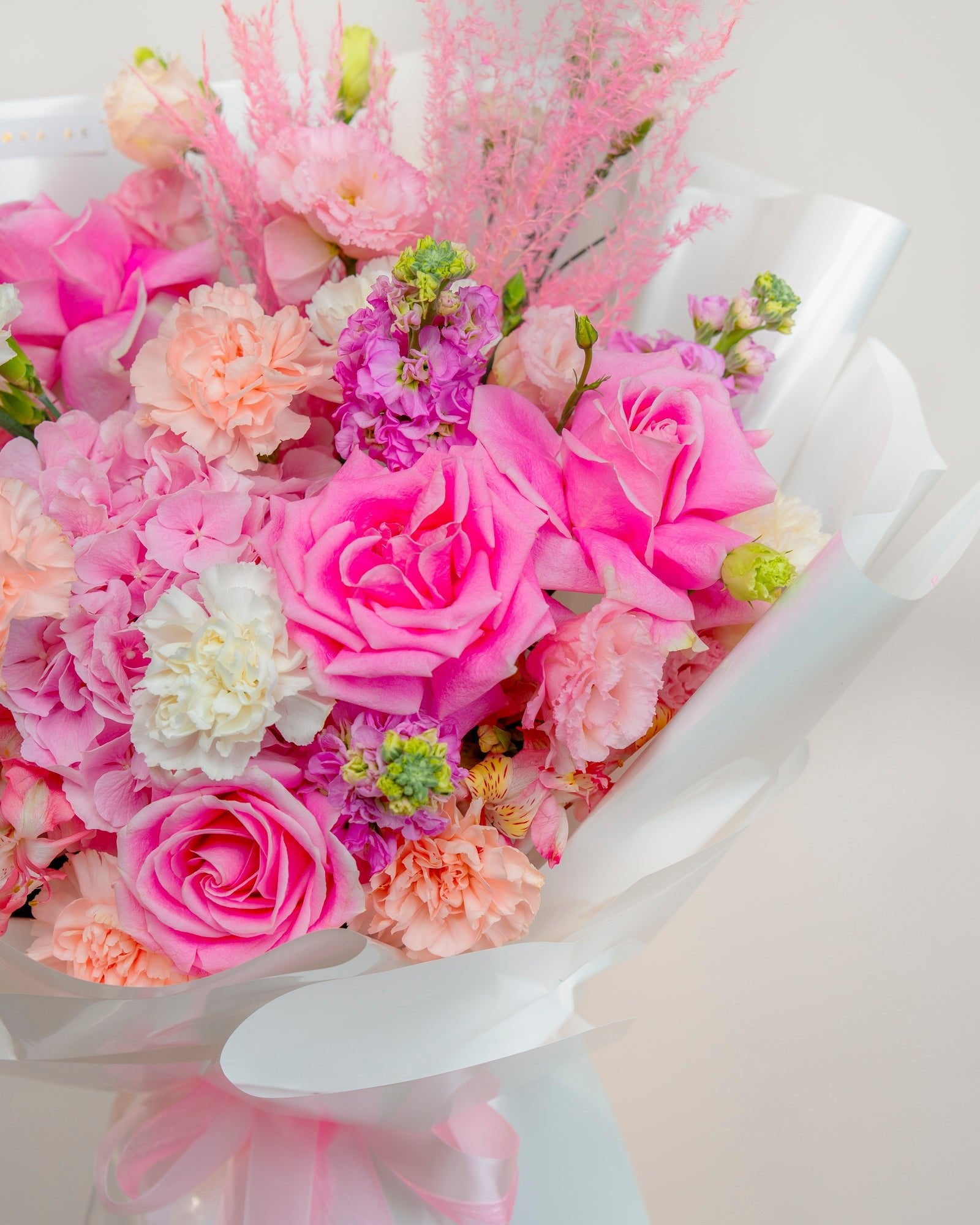 Bubblegum Bouquet - Laflora.ae