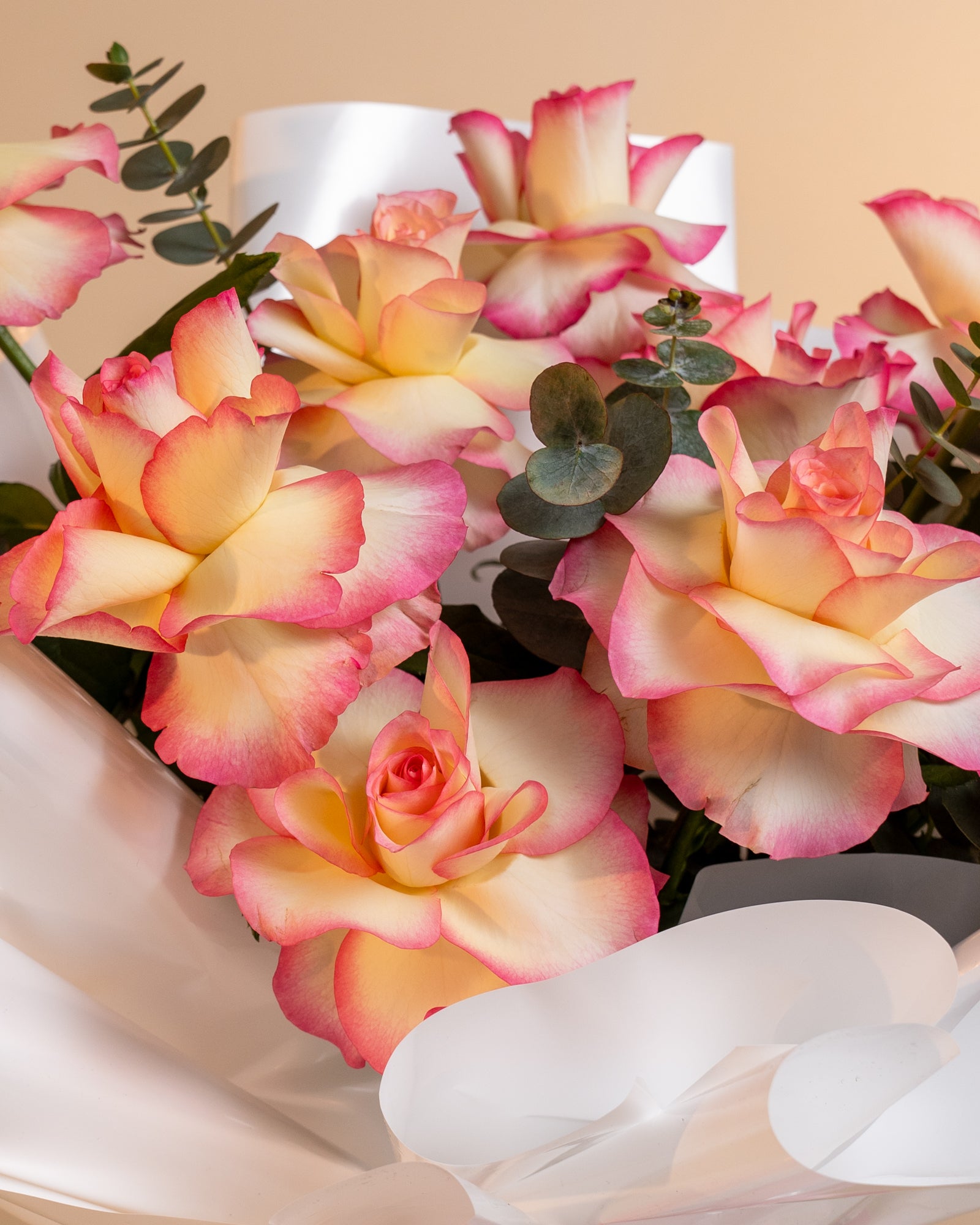 Blushing Radiance Bouquet - Laflora.ae