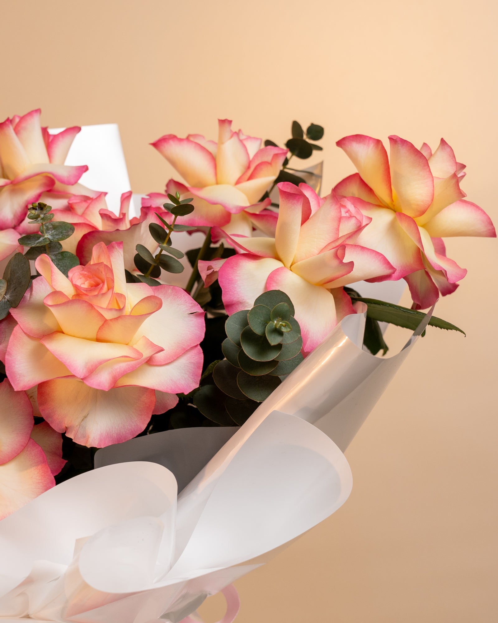 Blushing Radiance Bouquet - Laflora.ae