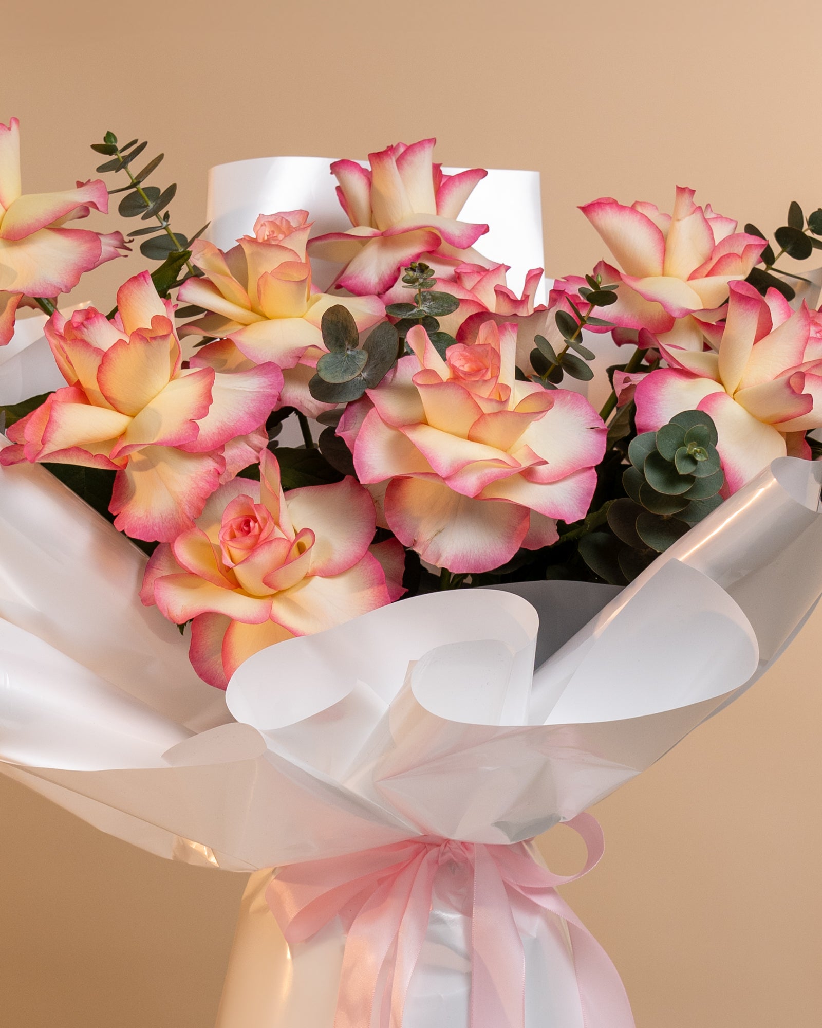 Blushing Radiance Bouquet - Laflora.ae