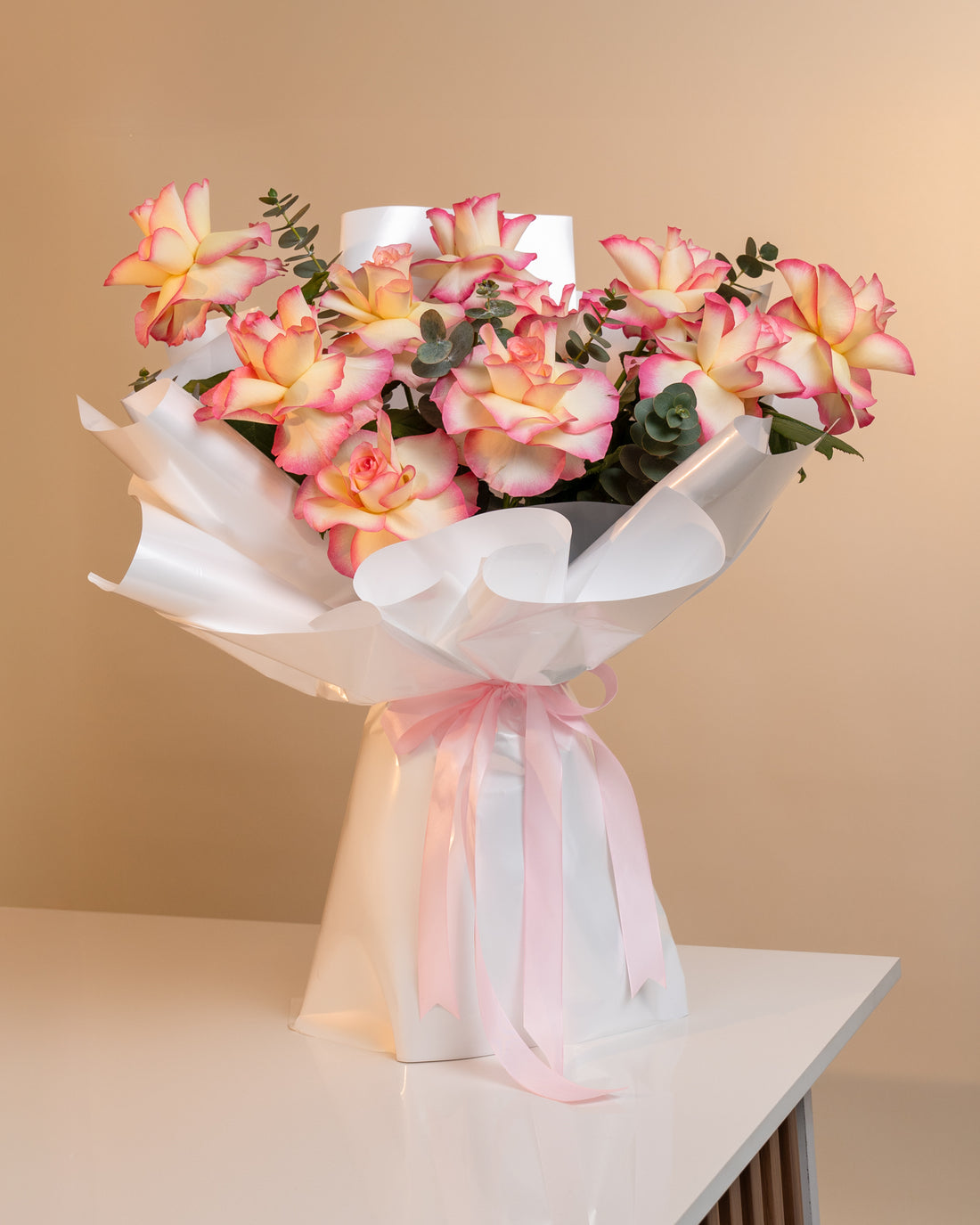 Blushing Radiance Bouquet - Laflora.ae