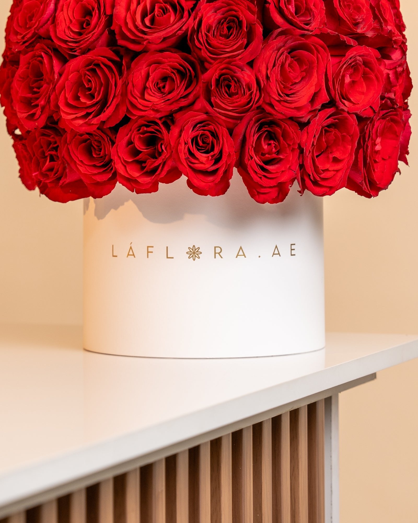 Red Roses Hat Box - Laflora.ae