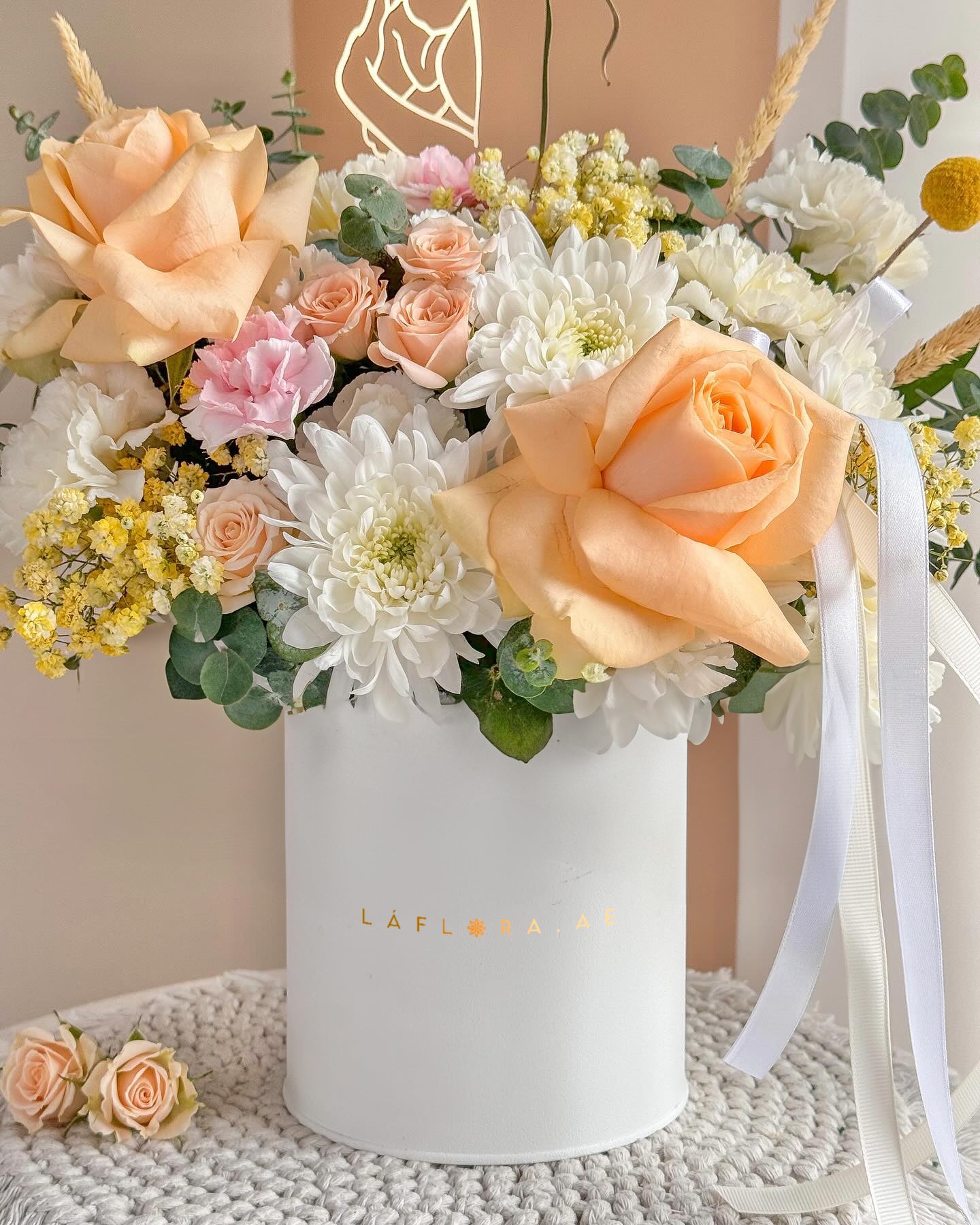 Mother's Dream Flower Box - Laflora.ae