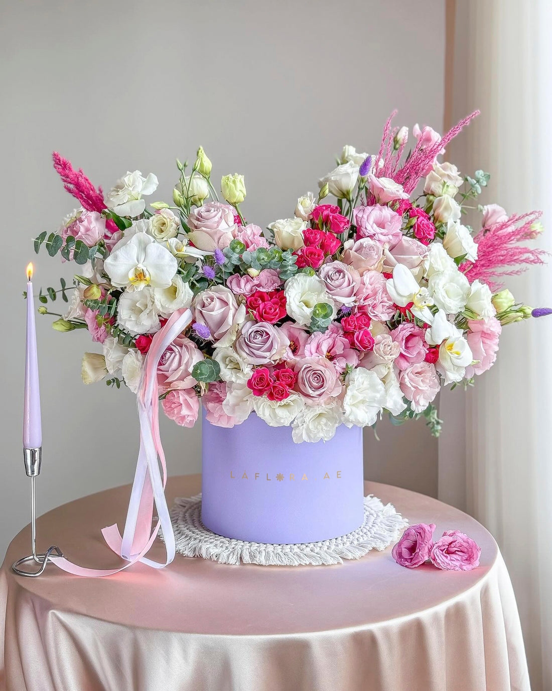 Bloom Box ā A Floral Delight - Laflora.ae