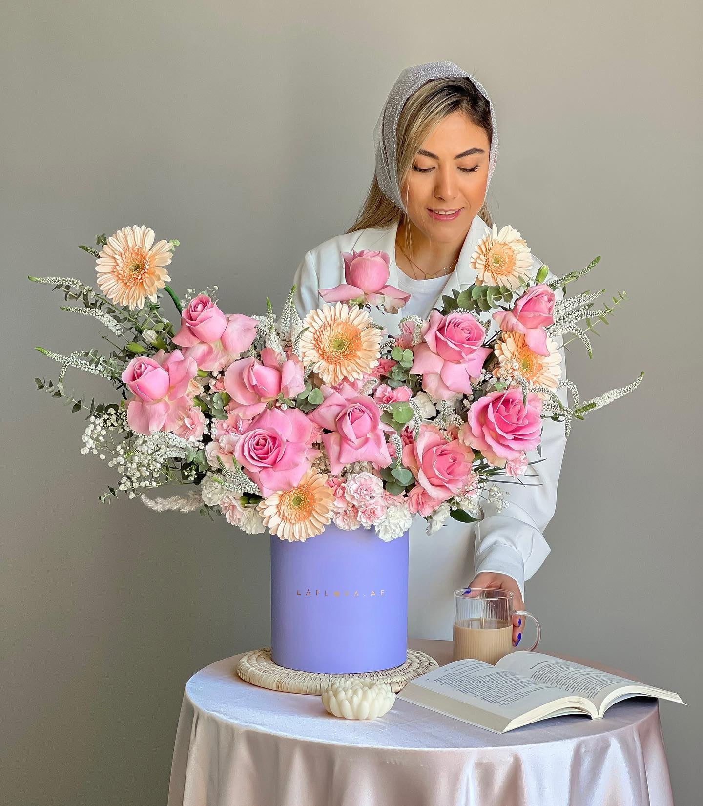 Blush Serenity Flowers Box - Laflora.ae