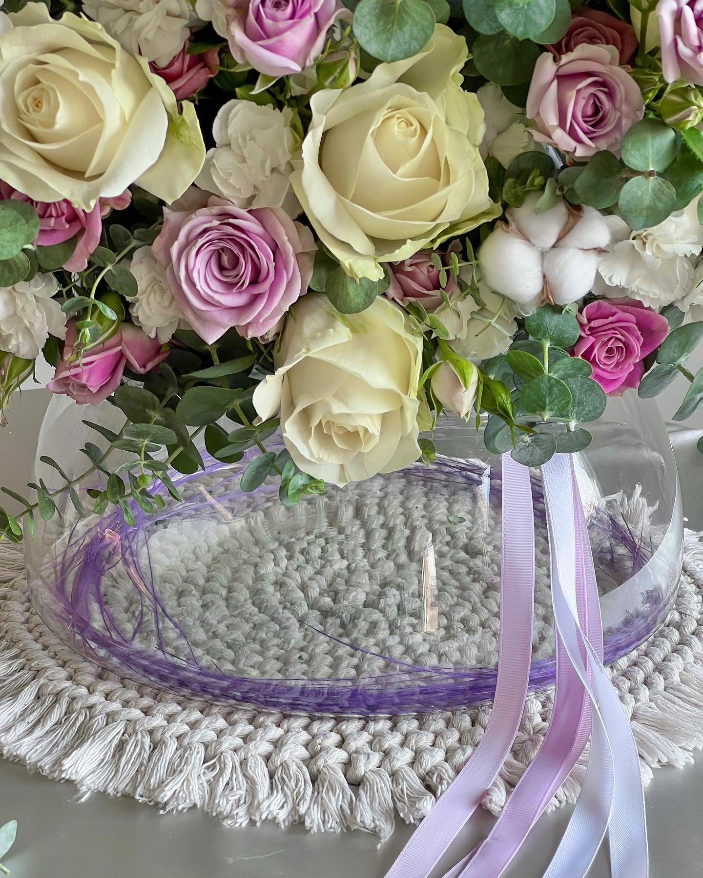 Ivory Grace Vase - Laflora.ae