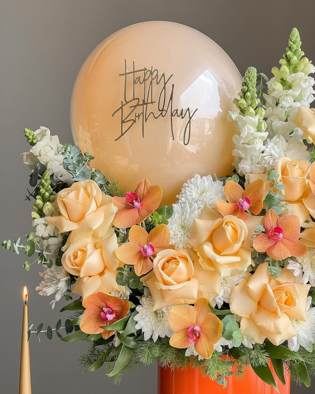 Golden Glow Flower Box - Laflora.ae