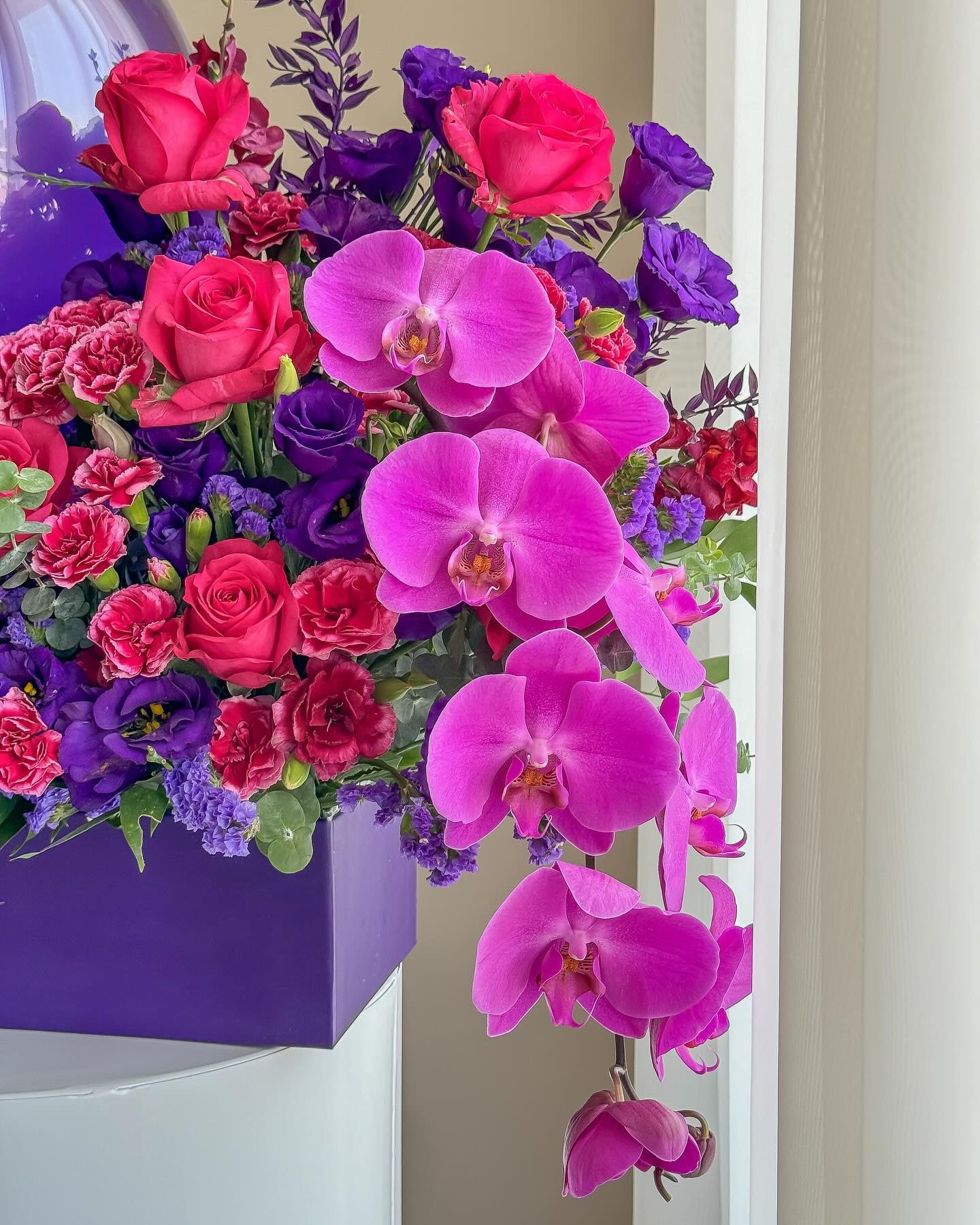 Majestic Blooms Flower Box - Laflora.ae
