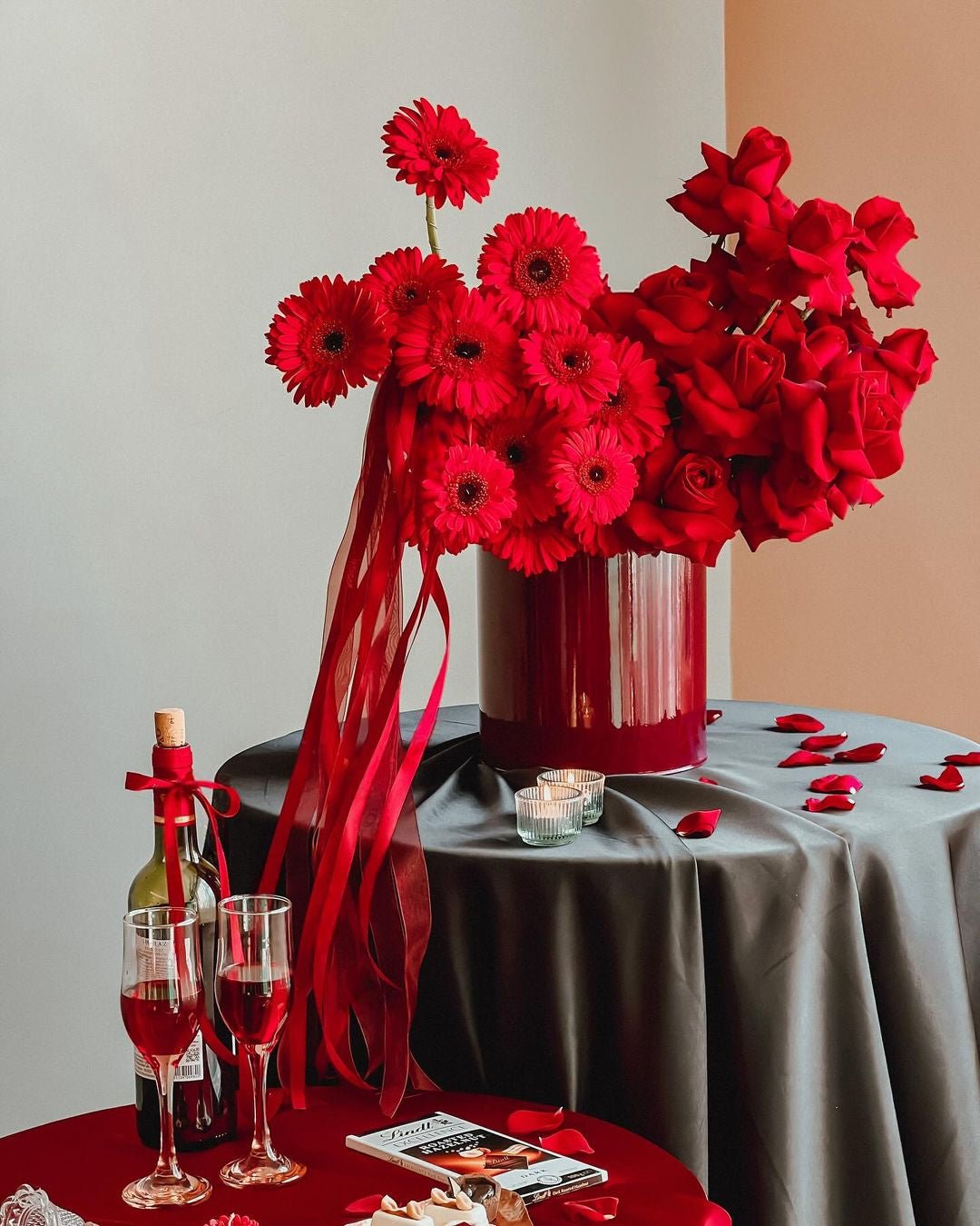 Ruby Symphony Box - Laflora.ae