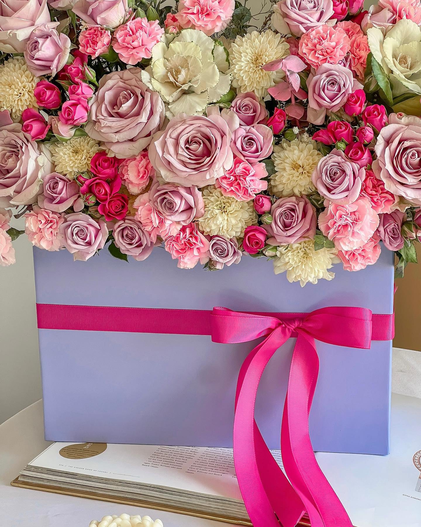 Rosy Reverie Box - Laflora.ae