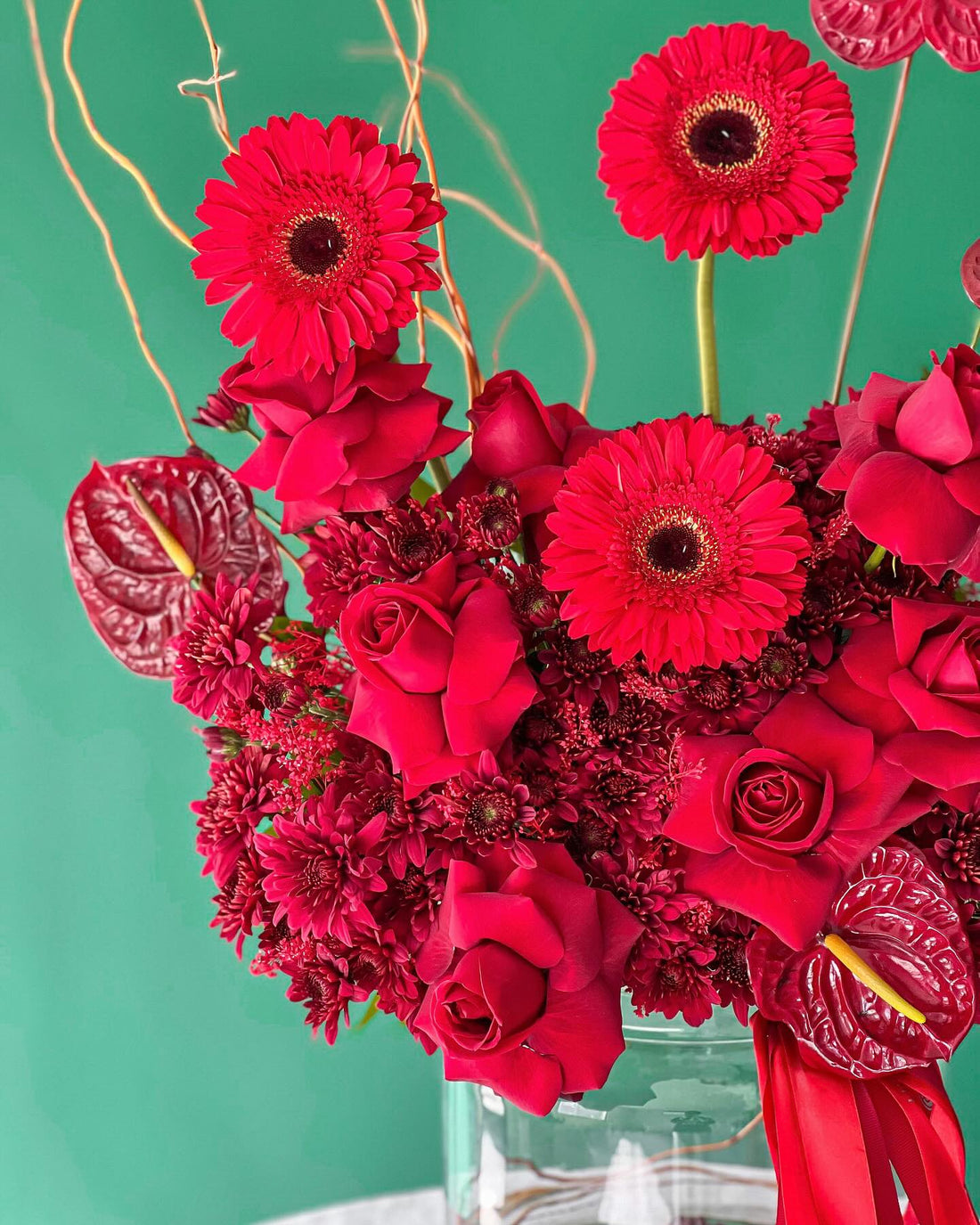 Crimson Symphony Flowers Vase - Laflora.ae