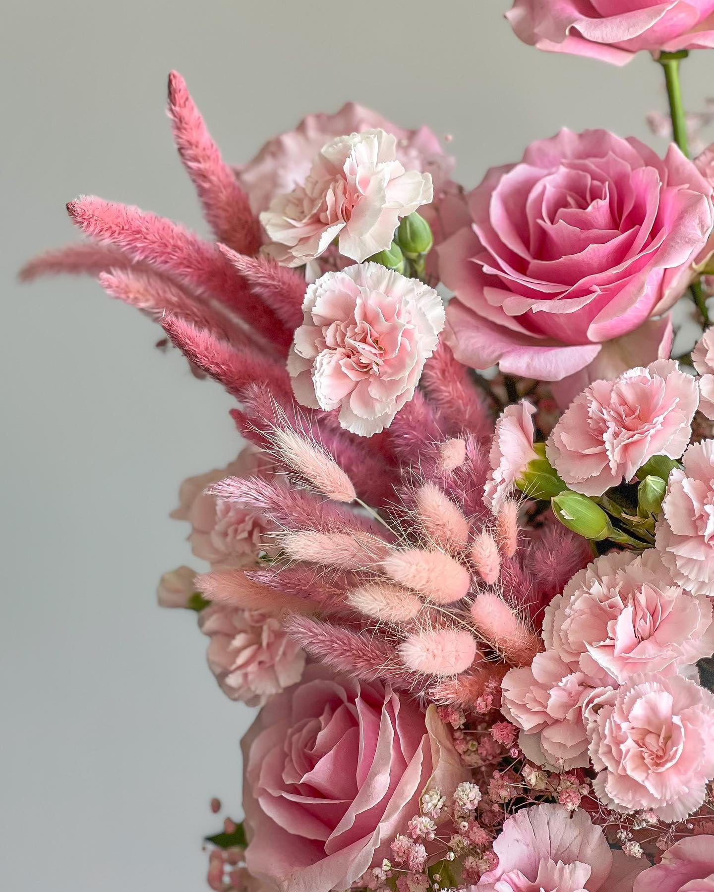 Orchid Whispers Box - Laflora.ae