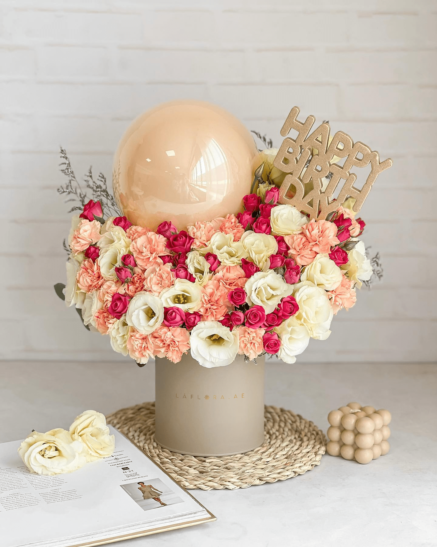Joy Flower Box - Laflora.ae