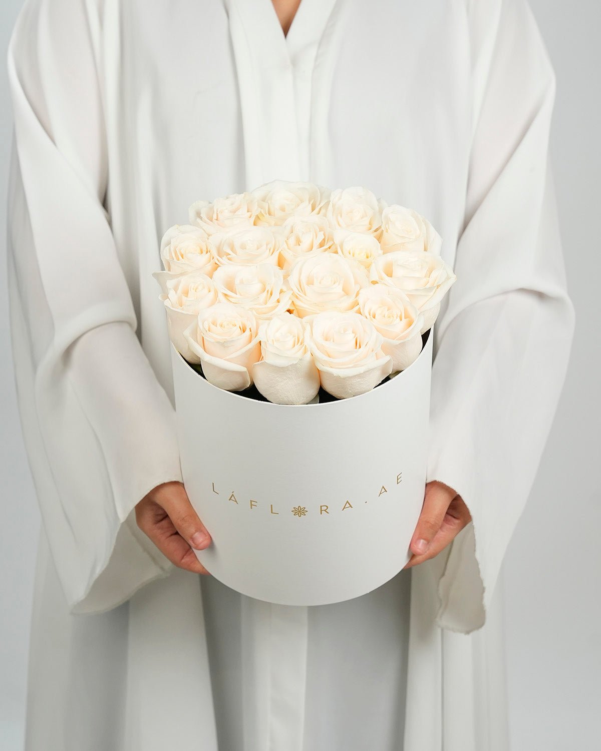 White Roses Box - Laflora.ae