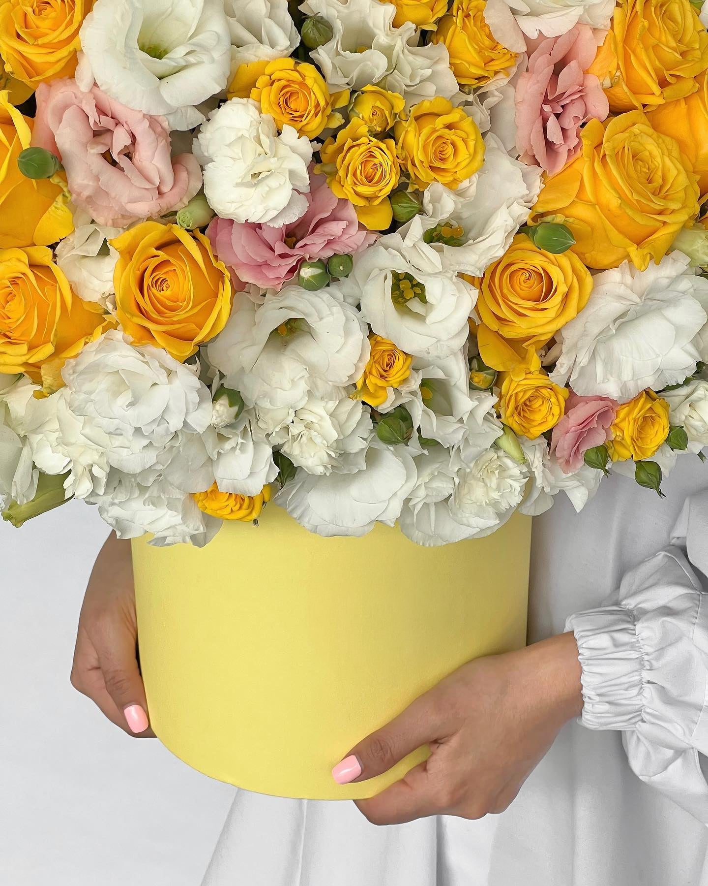 Summer Flower Box - Laflora.ae