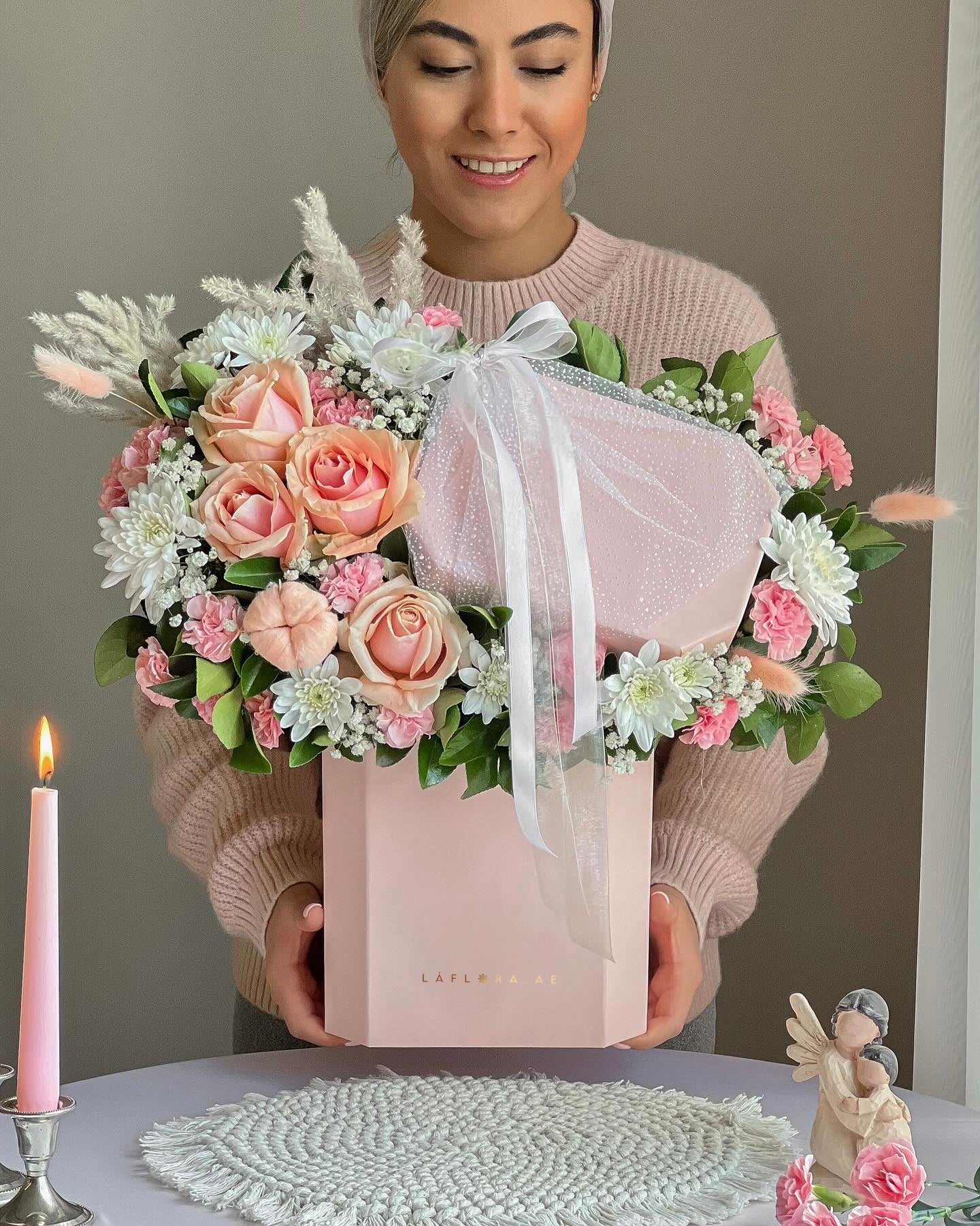 Leila Flower Box - Laflora.ae