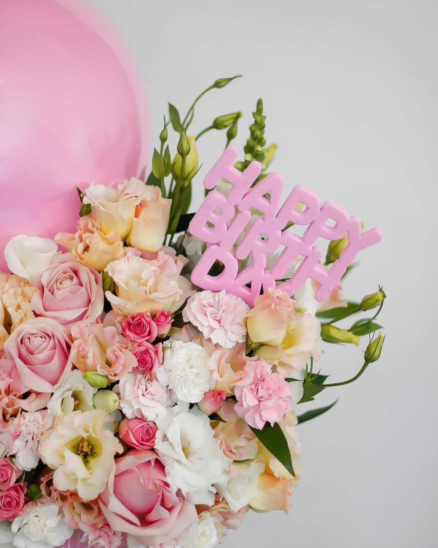 Rosabelle Celebration Box - Laflora.ae