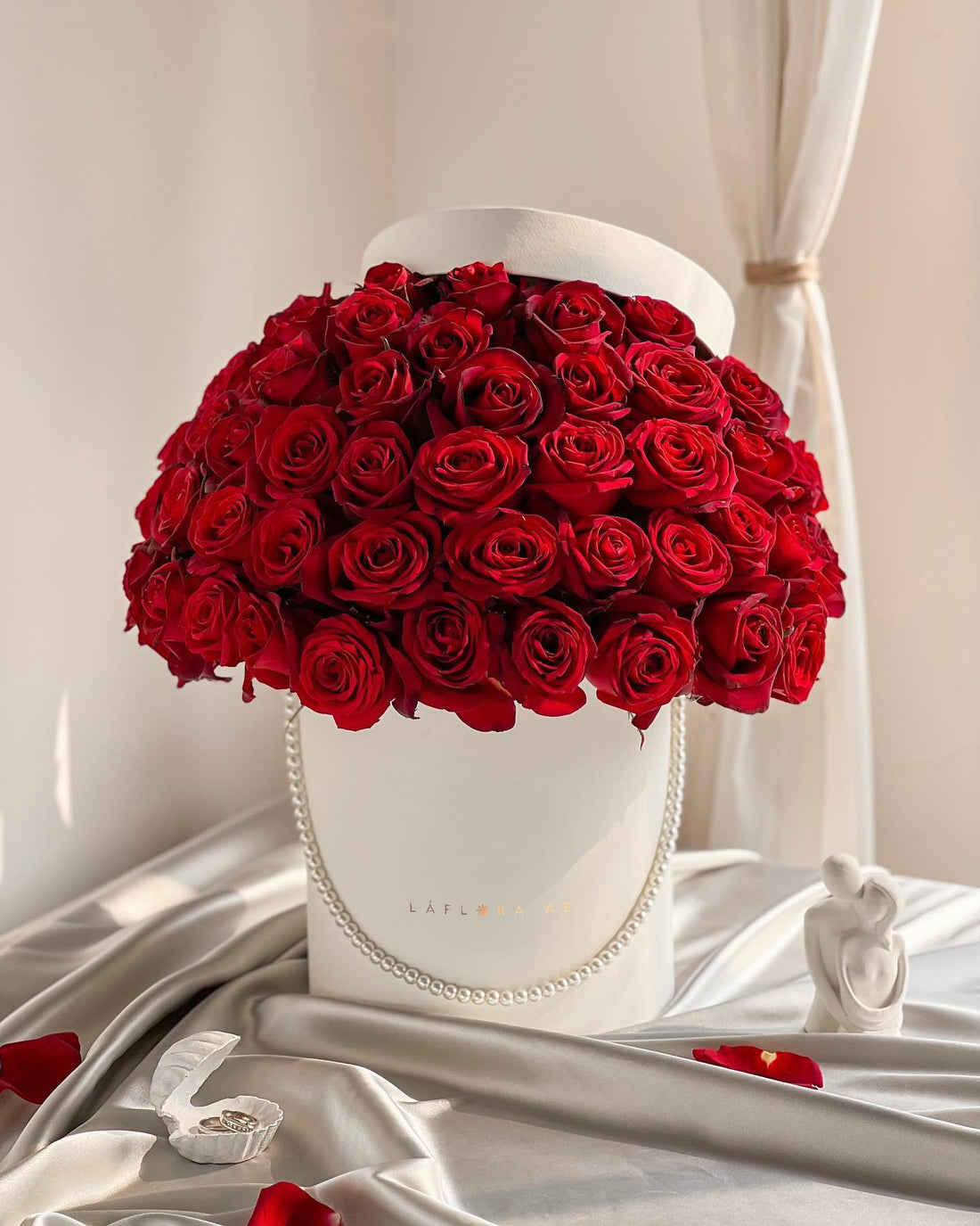 Red Rose Flower Box - Laflora.ae