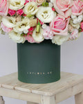 Ivory Flower Box - Laflora.ae
