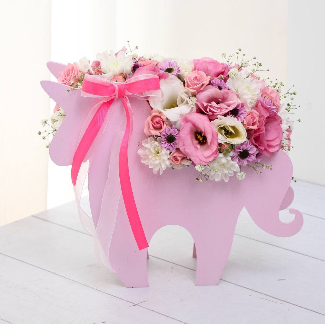 Unicorn Dreams Flower Box - Laflora.ae
