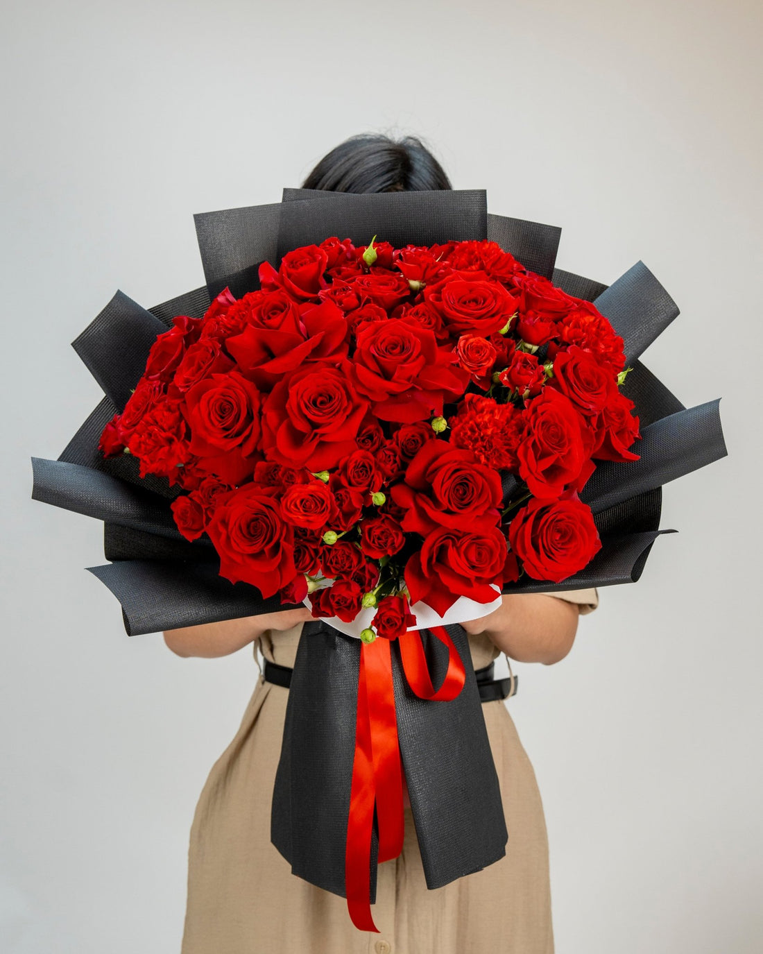 Red Temptation Bouquet - Laflora.ae