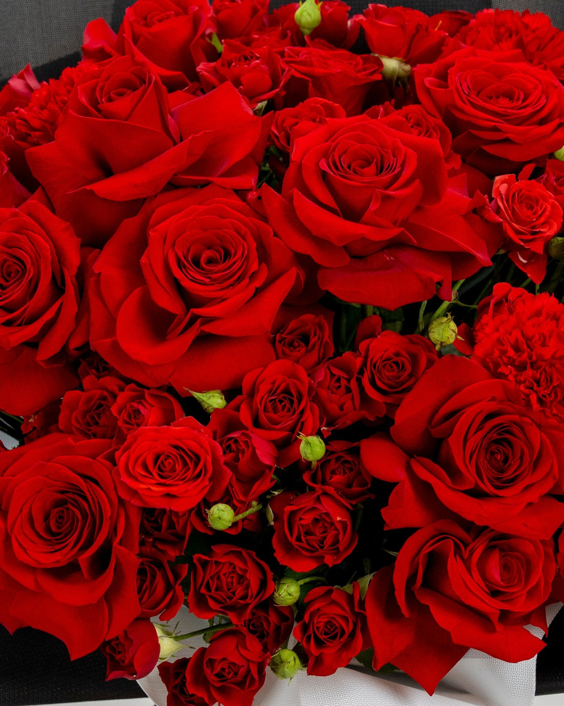 Red Temptation Bouquet - Laflora.ae