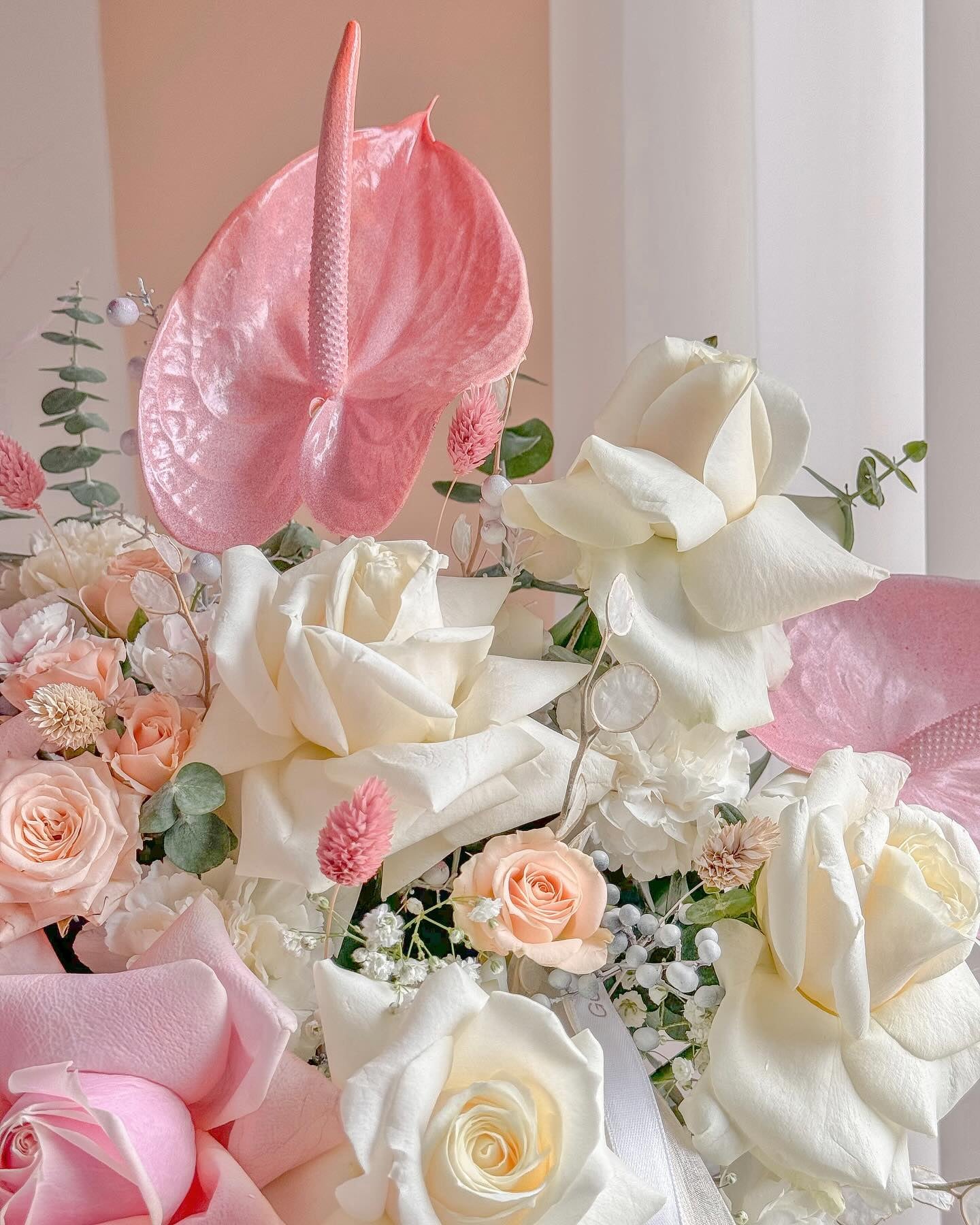 Ethereal Blush Flower Box - Laflora.ae