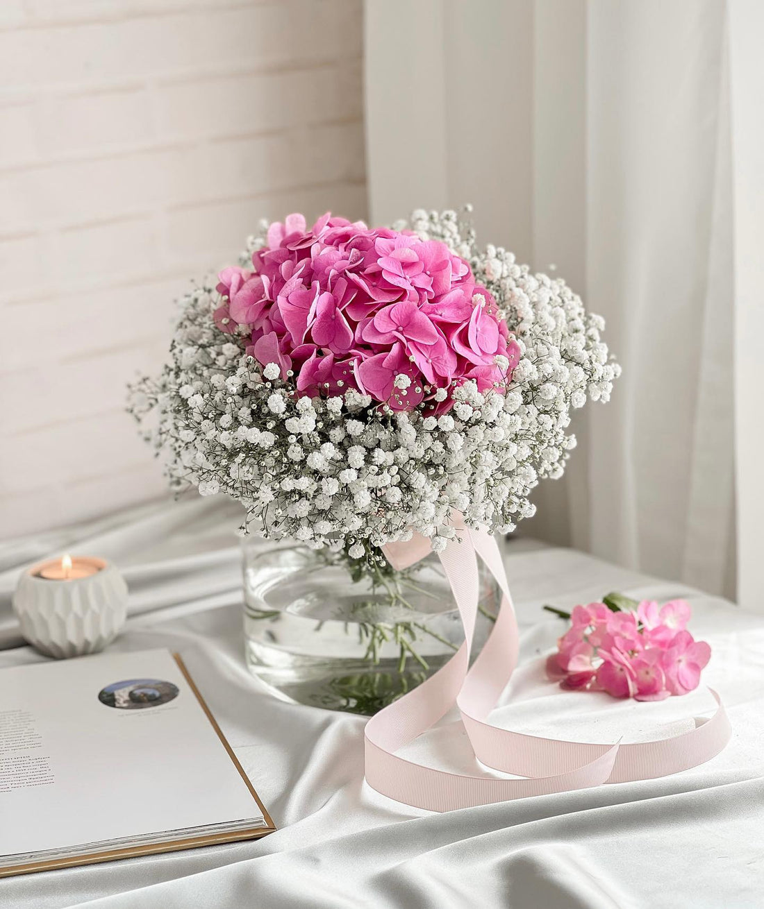 Graceful Hydrangea Flowers Vase - Laflora.ae