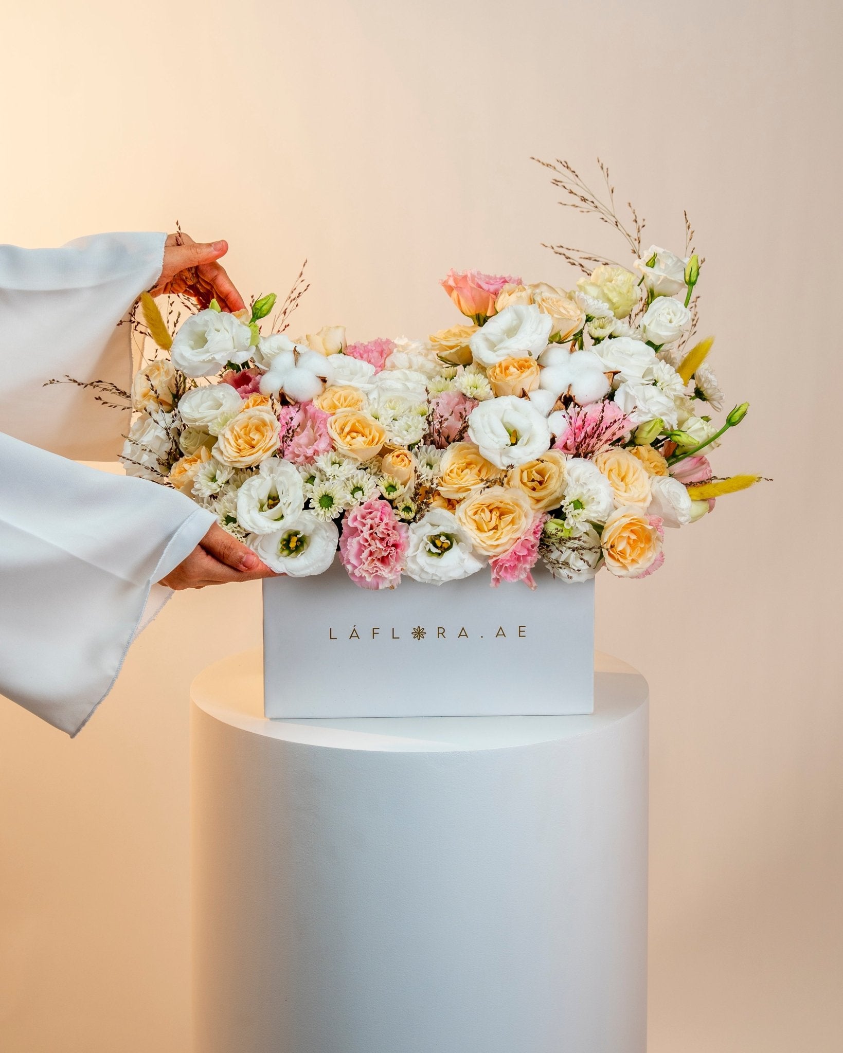 William Flower Box - Laflora.ae