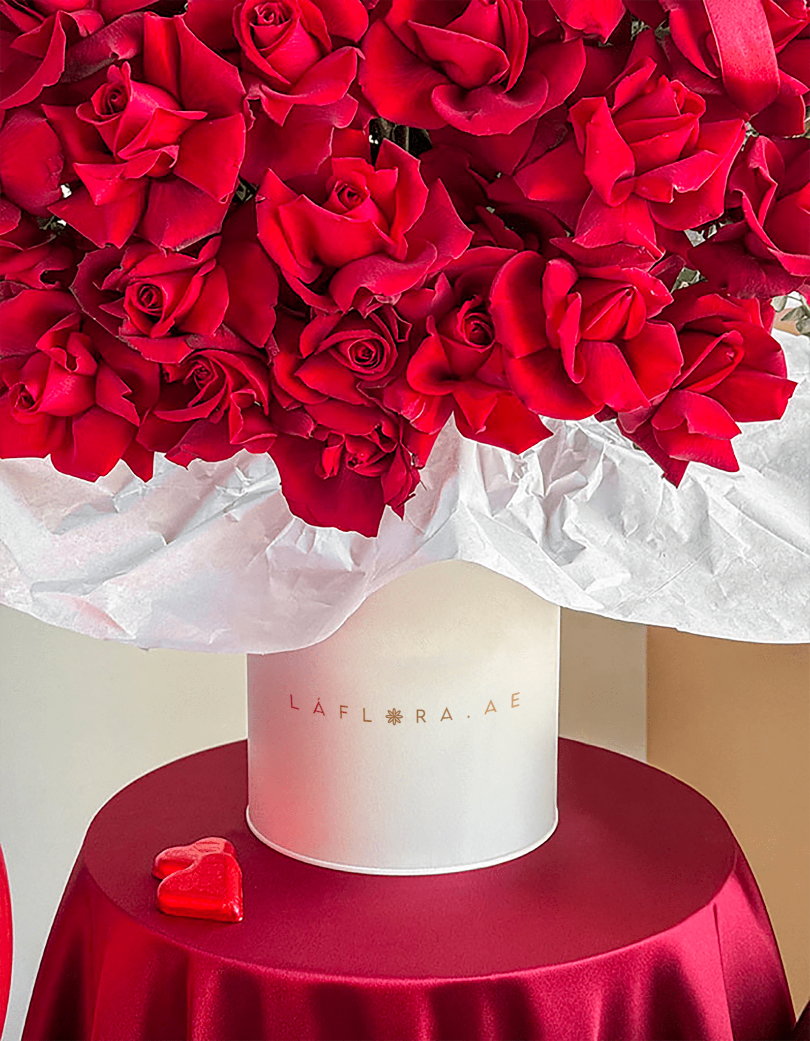 Red Heart Luxury Flower Box - Laflora.ae