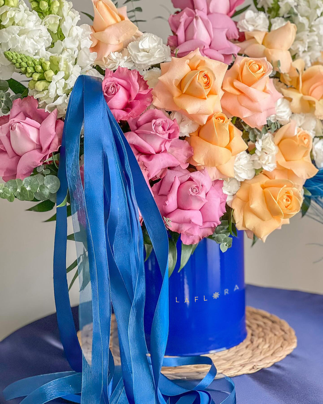 Celeste Flower Box - Laflora.ae