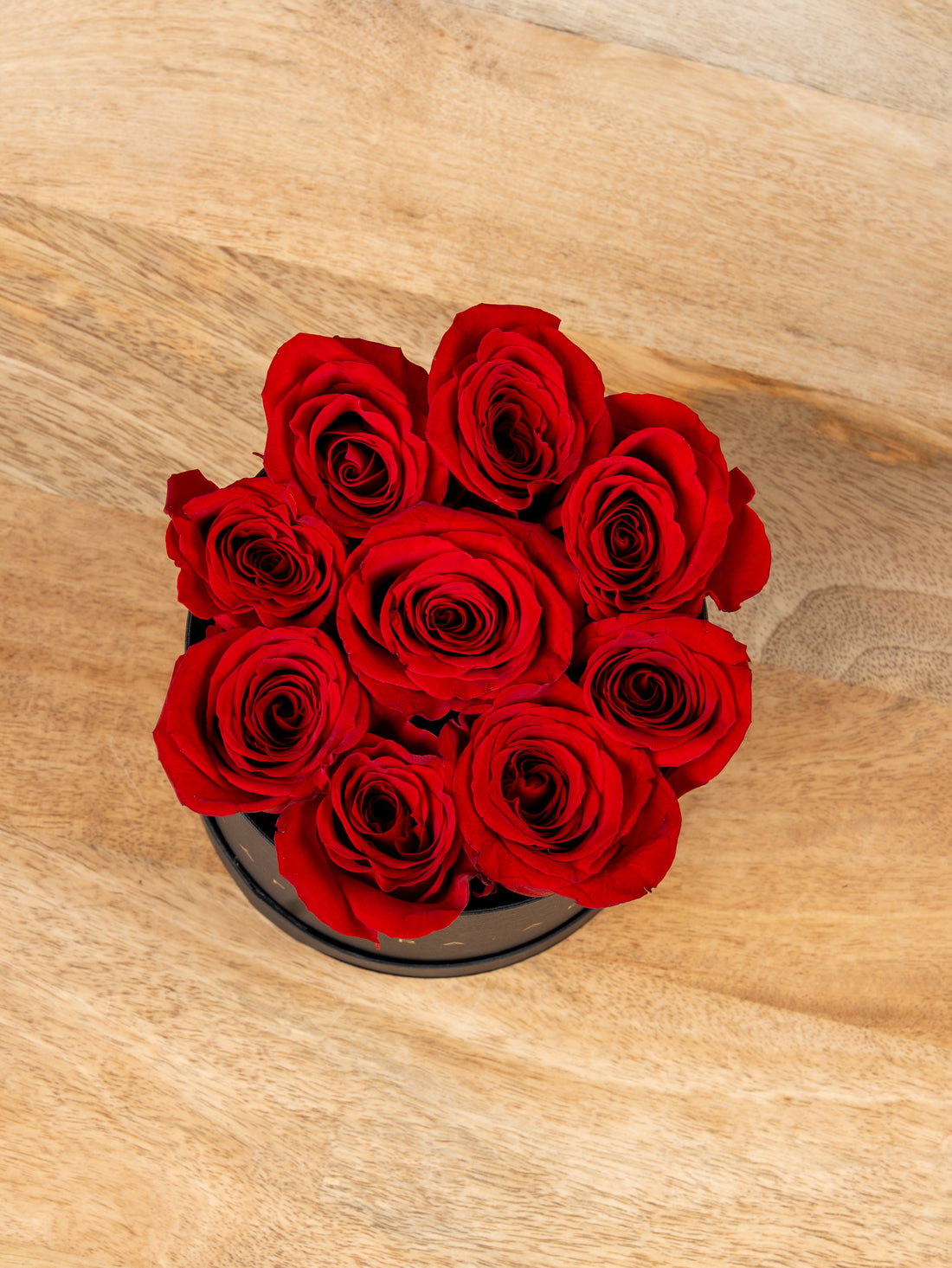 صندوق ورود حمراء صغيرة