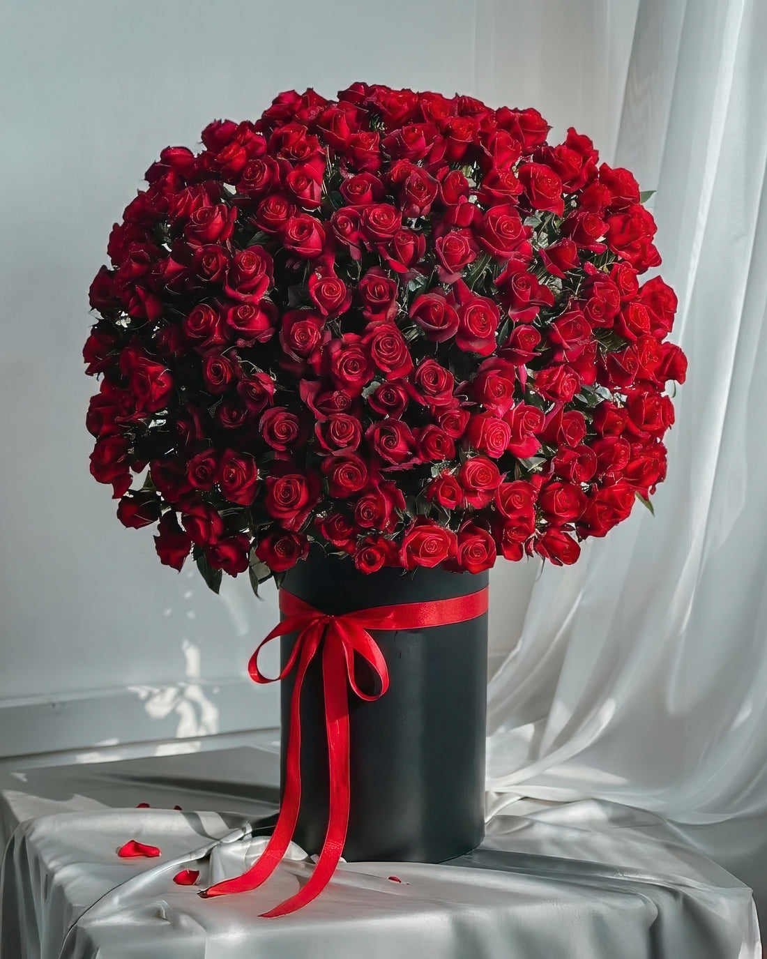 صندوق زهور دارسي الحمراء