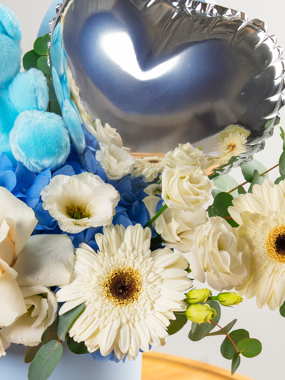 New Born Baby Flower Delivery In Dubai & Abu Dhabi - Laflora.ae
