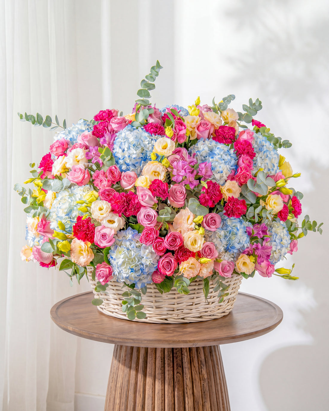 Veloura Flower Basket