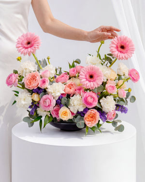 Send Vase Arrangements to Dubai